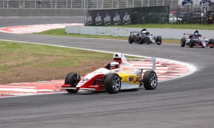 Enrique Reyna ganador Formula 1800 en Puebla