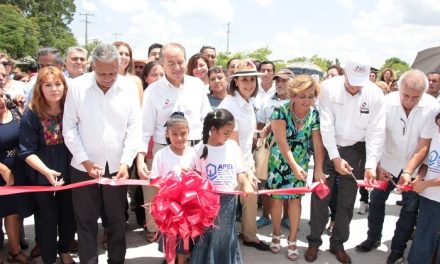Inauguraron calle Adolfo López Mateos