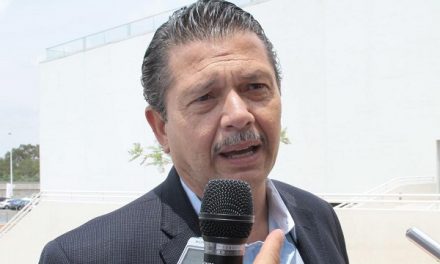Ex Alcaldes dan total respaldo a Xavier  Nava