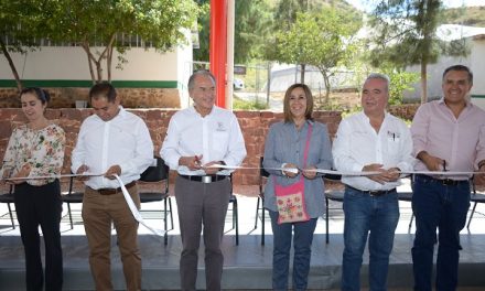 JMCL en gira por Santa María del Río