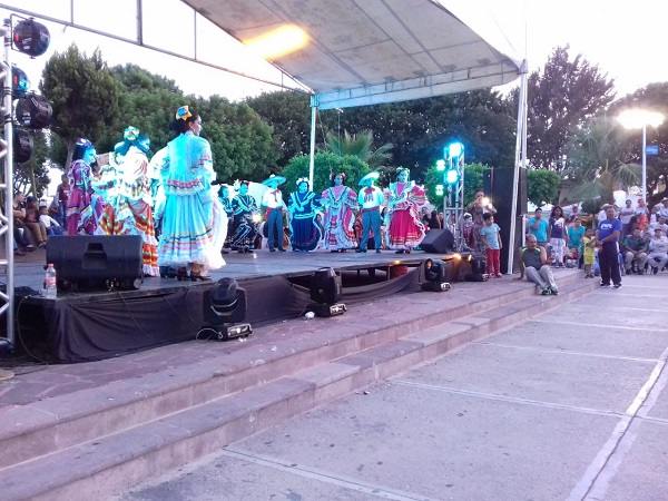 Primer Festival de Danza Folclórica
