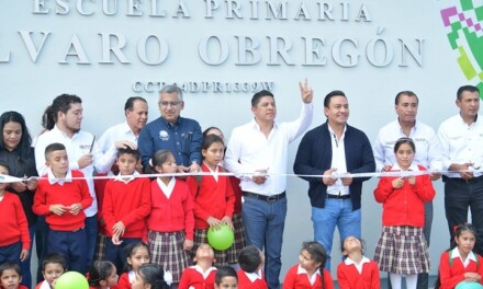 Inaugura Gobernador escuela primaria en la localidad de Morillos