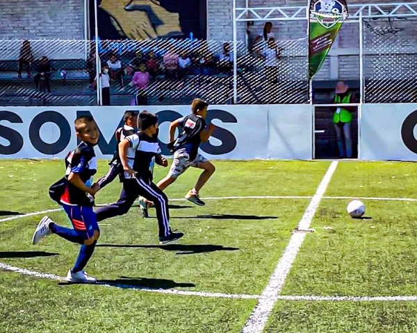 Torneo futbolito Bimbo en Villa de Reyes